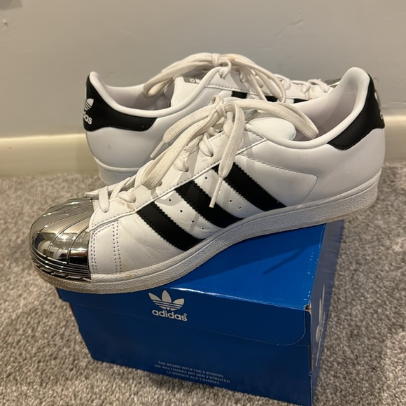 Adidas Superstar silver metal cap toe sneakers - Picture 7 of 8